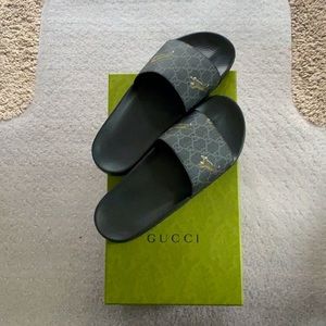 Men’s Gucci Tiger Slides - Size 10